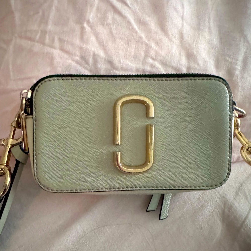 Marc Jacobs snapshot bag.